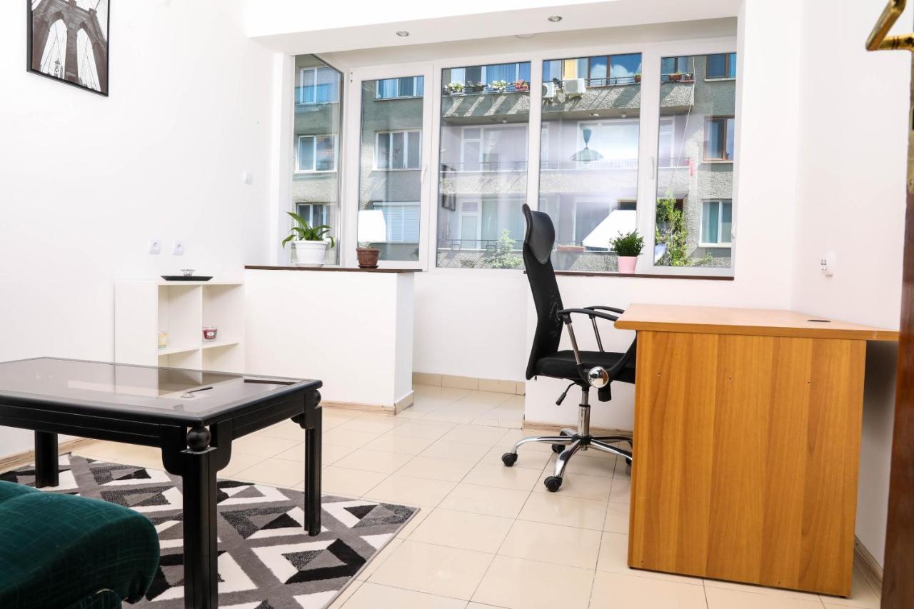 Krichim Apartments,Three-Bedroom, Large Apartment, Top Center Sofia Luaran gambar