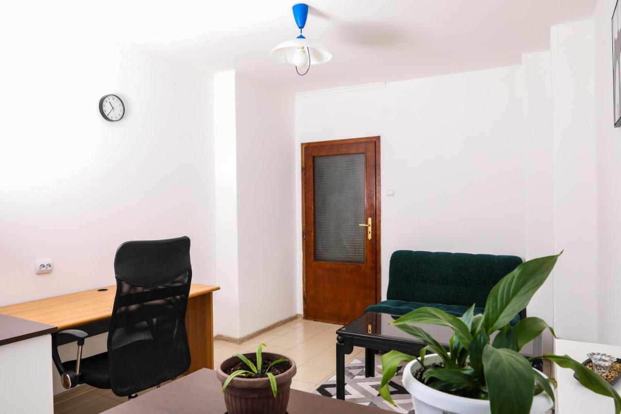 Krichim Apartments,Three-Bedroom, Large Apartment, Top Center Sofia Luaran gambar